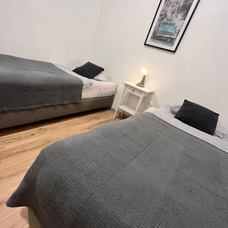 아파트 10c 40qm Wi-fi Free Parking Calm Back House
