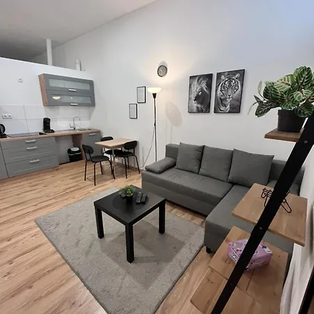 10c 40qm Wi-fi Free Parking Calm Back House 아파트 *